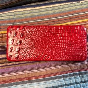 Rolfs hard back flat wallet